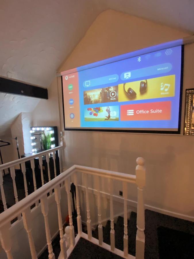New…The Hottub House Blackpool Pleasure Beach Exterior photo