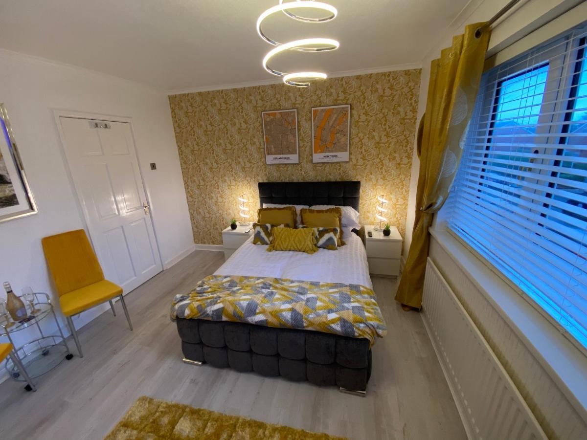 New…The Hottub House Blackpool Pleasure Beach Exterior photo